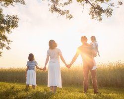 Save 15% on your Bed & Breakfast getaway 🌼